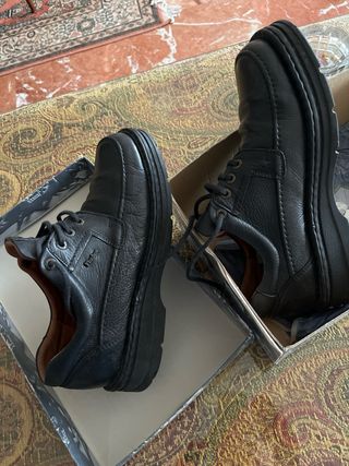 Zapatos Fluchos negros piel