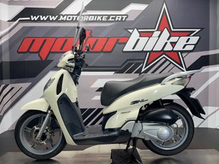 Honda SH 125 Scooter Blanca