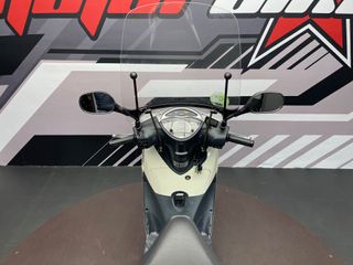 Honda SH 125 Scooter Blanca