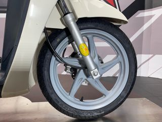 Honda SH 125 Scooter Blanca
