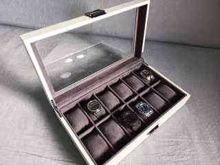 Estuche para 12 relojes