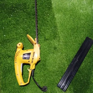 Corta-setos eléctrico