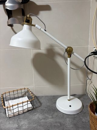 Lámpara Escritorio Flexo Blanco y Dorado