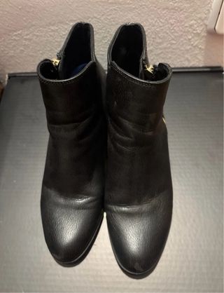 Botines piel negros cremallera dorada