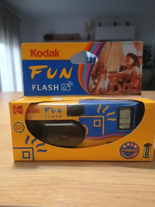 Cámara Kodak Fun Flash 27 Fotos Color