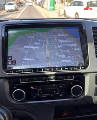 Volkswagen Caravelle 2011