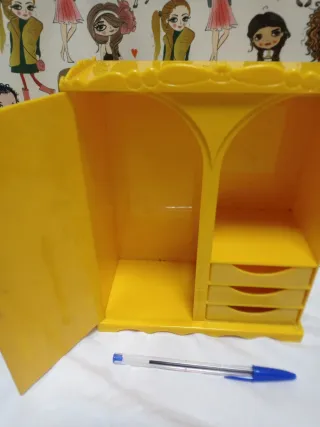 Barriguitas vintage con armario y cuna