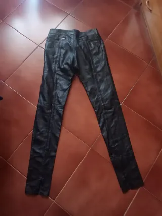 Pantaloni in pelle - One TeaSpoon