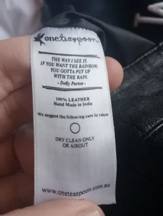Pantaloni in pelle - One TeaSpoon