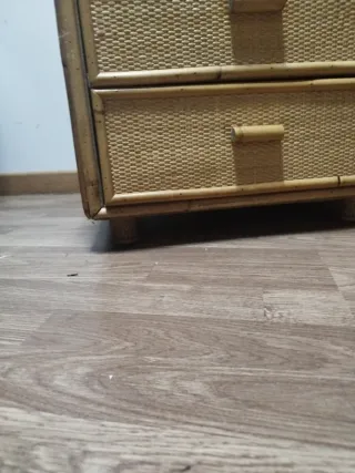 Mesita 3 cajones mimbre y bambú