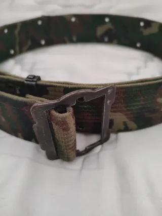 Ceñidor boscoso militar