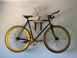 Soporte de madera para bicicleta