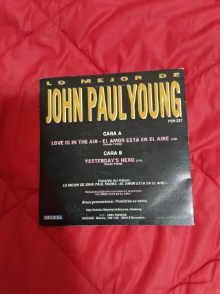 3 Vinilos Singles 7" JOHN PAUL YOUNG
