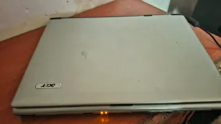 Portátil Acer Plata y Negro