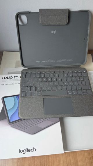 Funda Teclado Logitech Folio Touch iPad Pro 11
