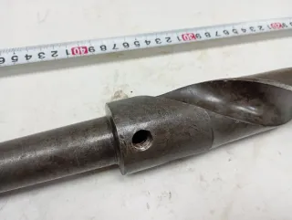 Broca 48mm serie larga con refrigeración interna