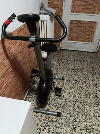 Bicicleta Estática BASIC MAG