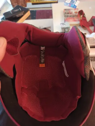 Casco de esquí HEAD blanco y burdeos