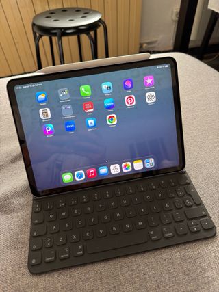 iPad Air 4 64GB con Teclado Original y pen