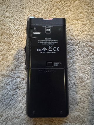 Grabadora Olympus DS-2600 Profesional