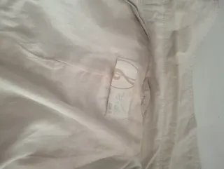 Lote de 3 cazadoras, dos son beige y otra negra