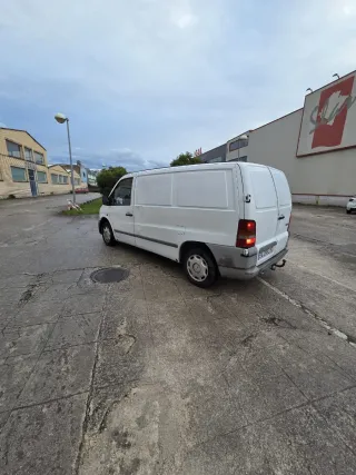 Mercedes-Benz Vito 2000