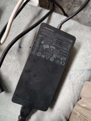 Base de conexión Microsoft Surface