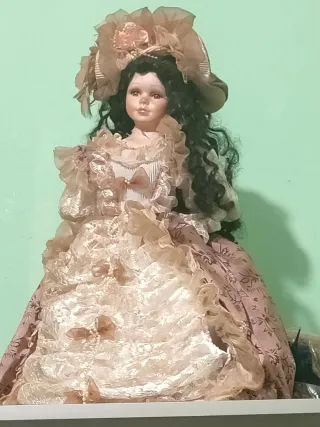 Bambola porcellana vintage vestito elegante