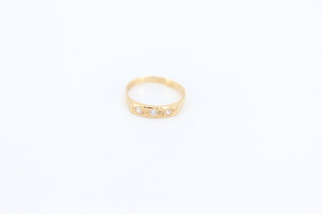 Anillo Bebe circonitas oro 18k, 0,6gr. Ref. G-076.