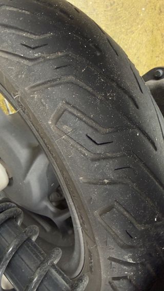 Honda PCX 125 Blanca con Baúl