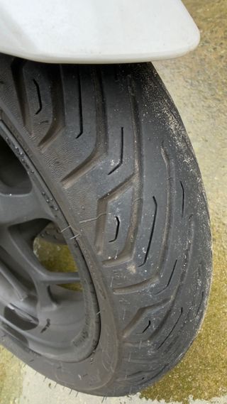 Honda PCX 125 Blanca con Baúl