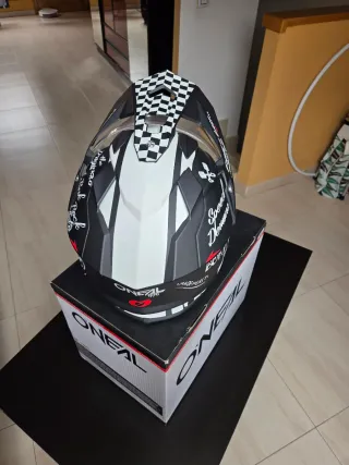 Casco Oneal Sierra Negro/Blanco