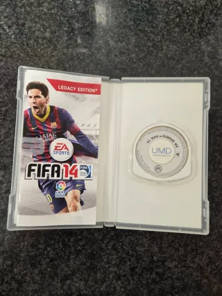 FIFA 14 Legacy Edition PSP