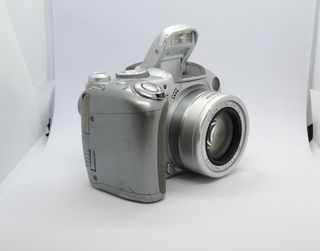 Canon PowerShot S2 IS 5MP Zoom 12x