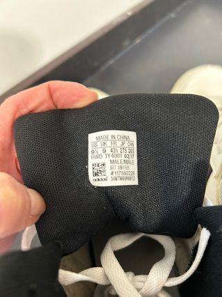 Zapatillas Adidas Hoops Blancas y Negras