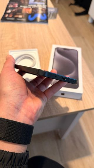 iPhone 15 Pro Max black titanio