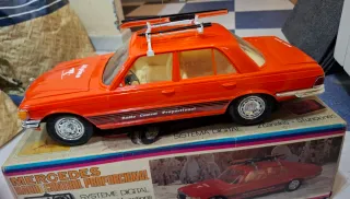 Coche teledirigido Mercedes Rico Alpino digital