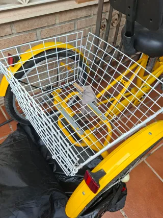 Triciclo Amarillo Nuevo Sin Usar