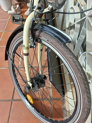 Triciclo Amarillo Nuevo Sin Usar