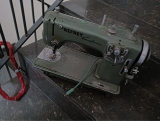 Máquina de coser Refrey Transformer