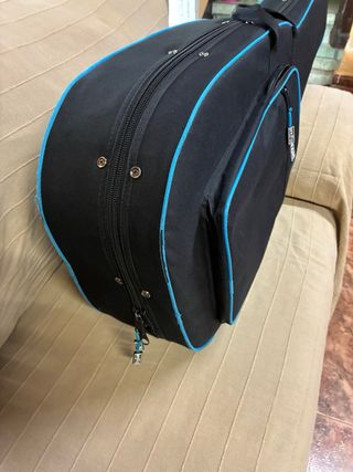 Funda de guitarra acústica OQAN