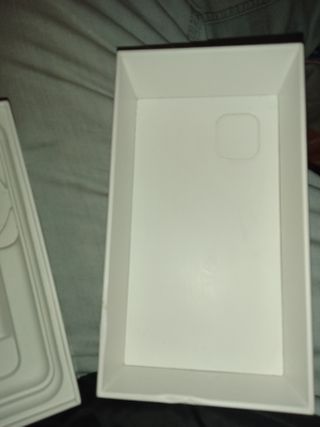 Caja Vacía iPhone 11 Negro 128GB