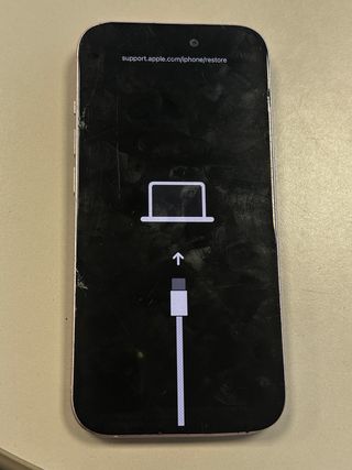 iPhone 15 Rosa Original 87% Batería