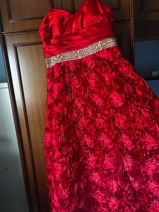 Vestido fiesta Hugo Menduri rojo talla 46