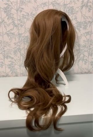 Peluca de fibra de alta calidad  Marrón