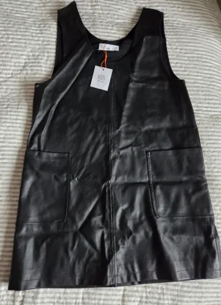 Vestido Peto Efecto Piel Talla 13-14 A estrenar