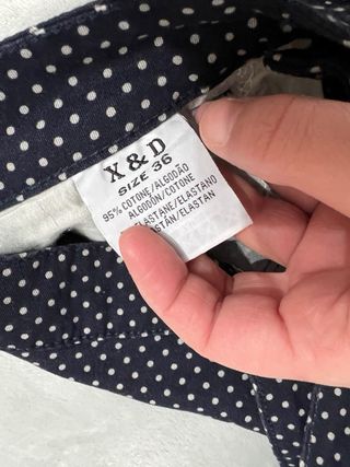 Pantalones X&O lunares azul marino y blanco