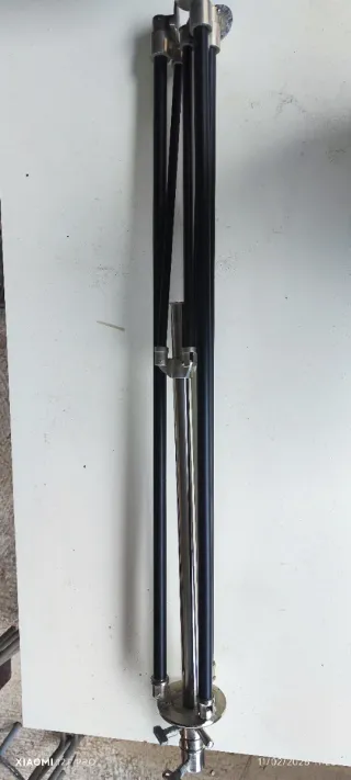 LAMPARA DE PIE TRIPODE GRAN CALIDAD