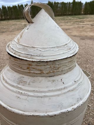 Tinaja lechera metálica vintage