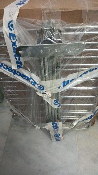 Perchero de pantalones Exactech